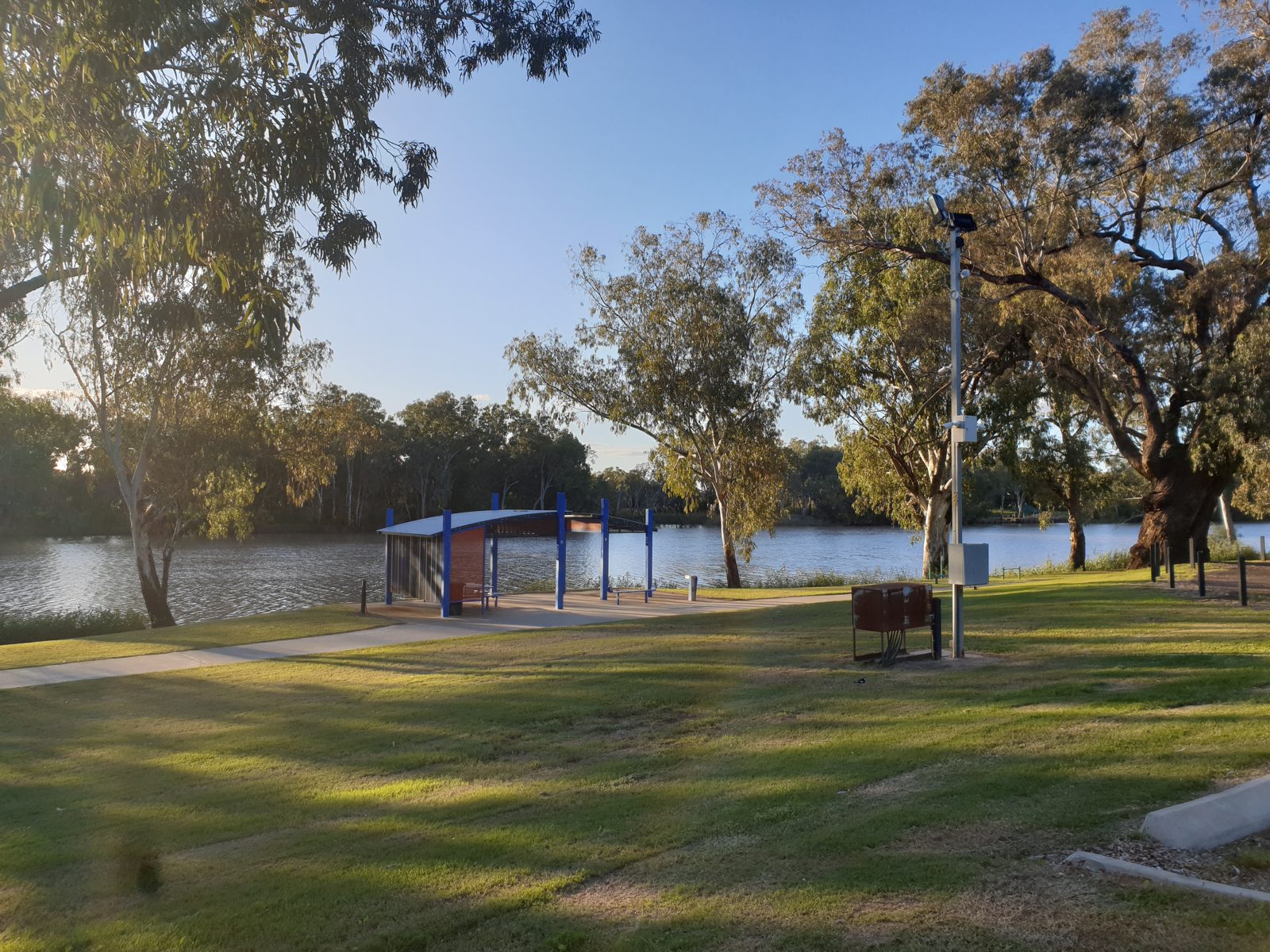 Nice walk along the Balonne River